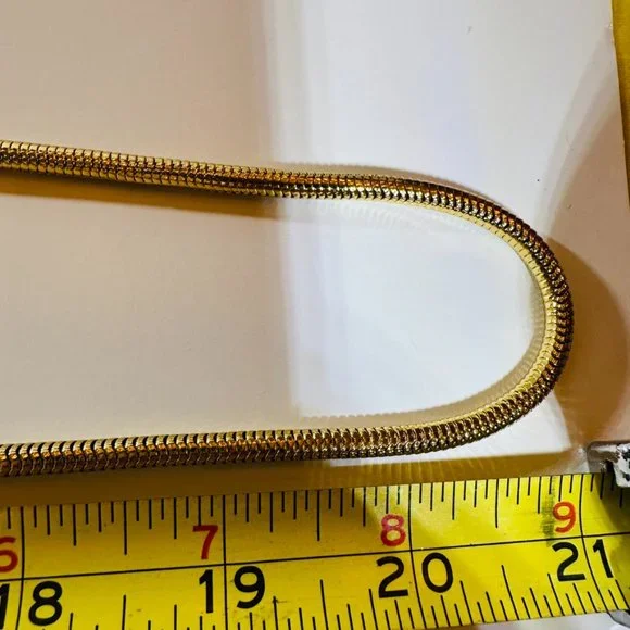 Gorgeous Vintage Gold Metal mesh evening bag with long strap zip closure EUC - Picture 5 of 6